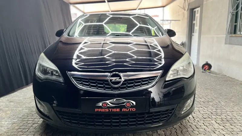 Opel Astra J