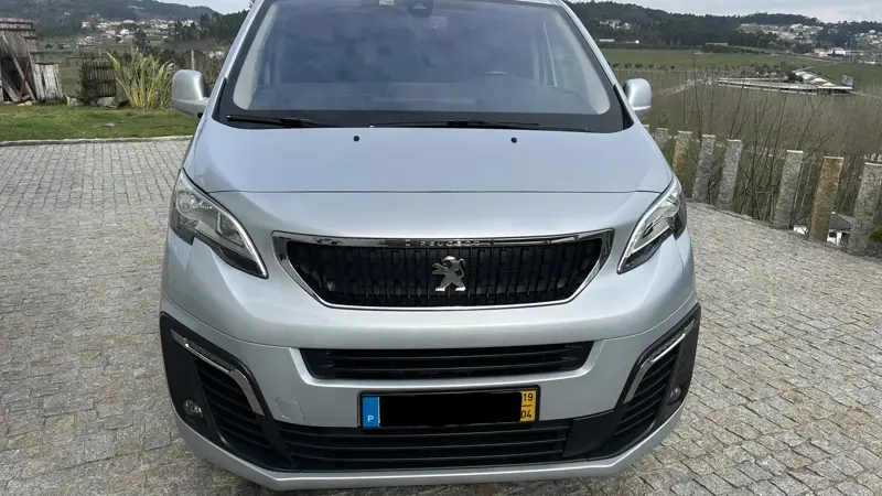Peugeot Traveller