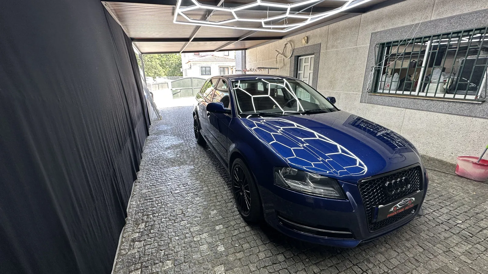 Audi