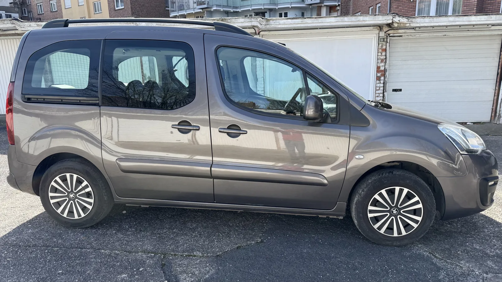 Peugeot